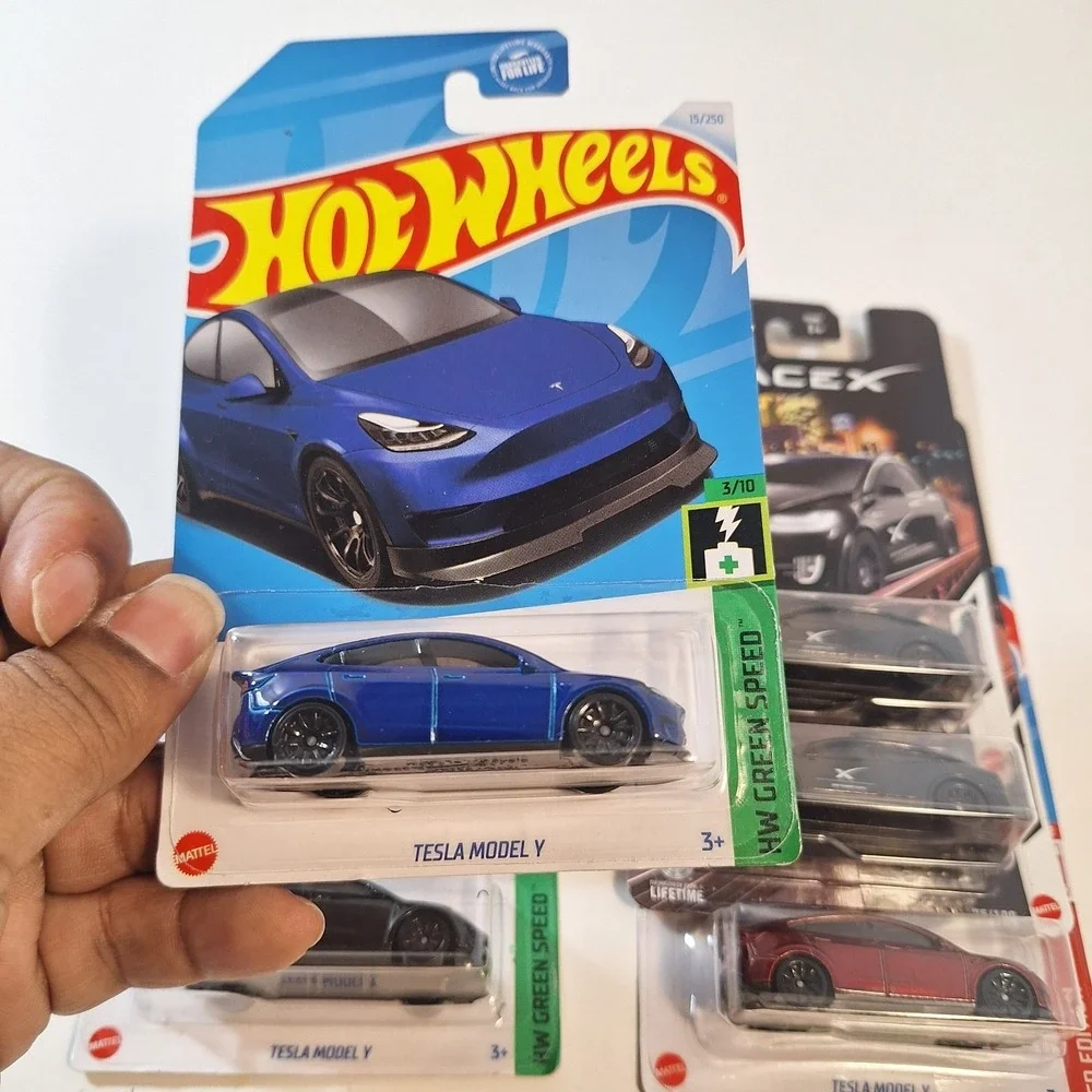 Hot Wheels Tesla 7 Cars Target Red Edition/ Model‎ X/ Black/ White/ Blue